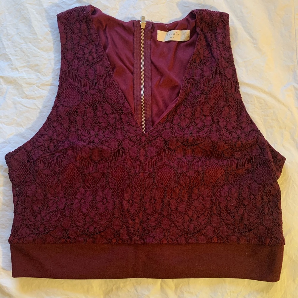 Maroon lace zipper crop tank top